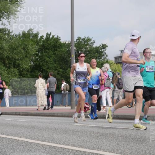 29.06.2025 - hella hamburg halbmarathon Luisa Fischer http://msf.ph/oto/8503813 29.06.2025 10:14:20 Kennedybrücke 5991, 5990, 5379, 9169, 1866, 1166, 1531, 1866, 1992, 4227, 5379, 5990, 5991, 9169, 9191, 10372 meine-sportfotos.de