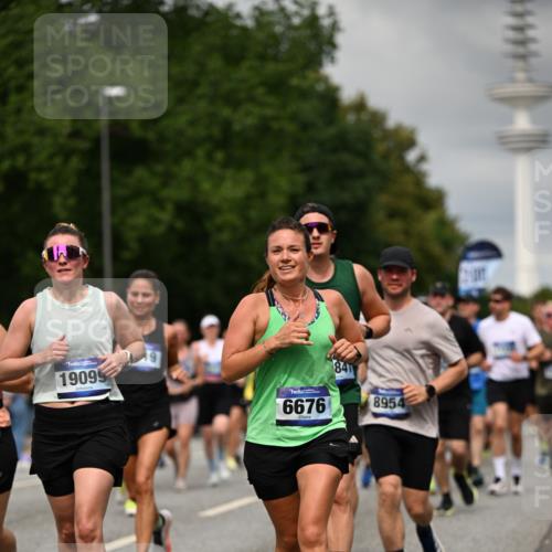 29.06.2025 - hella hamburg halbmarathon Dr. Thomas Lammeyer http://msf.ph/oto/8503978 29.06.2025 10:26:22 Kennedybrücke 1269, 1294, 1419, 1598, 1963, 2009, 2063, 2172, 2919, 3108, 3172, 3458, 3735, 3768, 3946, 4113, 4114, 4289, 4375, 4376, 4556, 4829, 5079, 6030, 6303, 6676, 6805, 6849, 6977, 7097, 7162, 7375, 7612, 7794, 8431, 8884, 8954, 9002, 9062, 9204, 9327, 9516, 9788, 9807, 10167, 10241, 10663, 10710, 10902, 10961 meine-sportfotos.de