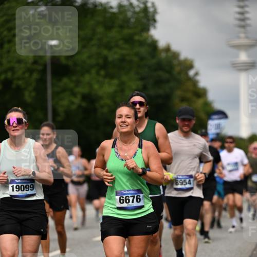 29.06.2025 - hella hamburg halbmarathon Dr. Thomas Lammeyer http://msf.ph/oto/8503985 29.06.2025 10:26:22 Kennedybrücke 1269, 1294, 1419, 1598, 1963, 2009, 2063, 2172, 2919, 3108, 3172, 3458, 3735, 3768, 3946, 4113, 4114, 4289, 4375, 4376, 4556, 4829, 5079, 6030, 6303, 6676, 6805, 6849, 6977, 7097, 7162, 7375, 7612, 7794, 8431, 8884, 8954, 9002, 9062, 9204, 9327, 9516, 9788, 9807, 10167, 10241, 10663, 10710, 10902, 10961 meine-sportfotos.de