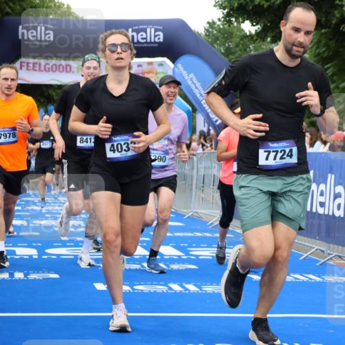 29.06.2025 - hella hamburg halbmarathon Strokosch-Dieckow http://msf.ph/oto/8504011 29.06.2025 10:51:58 Ziel 2818, 2823, 2880, 4033, 4297, 5102, 5336, 6390, 7130, 7409, 7724, 7732, 8413, 8856, 8977, 10057, 13799, 15356, 15506, 15690, 15829, 16179, 16666, 17815, 17962, 17978, 18869 meine-sportfotos.de