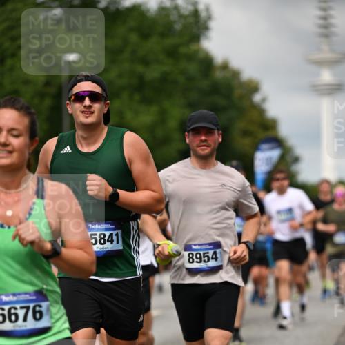 29.06.2025 - hella hamburg halbmarathon Dr. Thomas Lammeyer http://msf.ph/oto/8504038 29.06.2025 10:26:24 Kennedybrücke 1269, 1294, 1419, 1598, 1963, 2009, 2063, 2172, 2351, 2919, 3108, 3172, 3458, 3735, 3768, 3910, 3946, 4113, 4114, 4289, 4375, 4376, 4556, 4829, 5079, 6030, 6303, 6676, 6805, 6849, 6977, 7097, 7162, 7375, 7612, 7794, 8431, 8884, 8954, 9062, 9204, 9327, 9516, 9788, 9807, 10167, 10241, 10663, 10710, 10902, 10961, 11046 meine-sportfotos.de