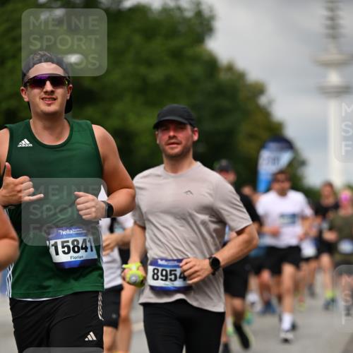 29.06.2025 - hella hamburg halbmarathon Dr. Thomas Lammeyer http://msf.ph/oto/8504059 29.06.2025 10:26:24 Kennedybrücke 1269, 1294, 1419, 1598, 1963, 2009, 2063, 2172, 2351, 2919, 3108, 3172, 3458, 3735, 3768, 3910, 3946, 4113, 4114, 4289, 4375, 4376, 4556, 4829, 5079, 6030, 6303, 6676, 6805, 6849, 6977, 7097, 7162, 7375, 7612, 7794, 8431, 8884, 8954, 9062, 9204, 9327, 9516, 9788, 9807, 10167, 10241, 10663, 10710, 10902, 10961, 11046 meine-sportfotos.de