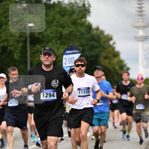 29.06.2025 - hella hamburg halbmarathon Dr. Thomas Lammeyer http://msf.ph/oto/8504141 29.06.2025 10:26:26 Kennedybrücke 1269, 1294, 1419, 1598, 1963, 2009, 2063, 2172, 2351, 2919, 3108, 3172, 3458, 3735, 3768, 3910, 3946, 4113, 4114, 4375, 4376, 4556, 4829, 5079, 6030, 6303, 6307, 6676, 6805, 6849, 6977, 7097, 7162, 7375, 7794, 8431, 8511, 8884, 8954, 9204, 9327, 9516, 9788, 9807, 10167, 10241, 10663, 10710, 10902, 10961, 11046 meine-sportfotos.de