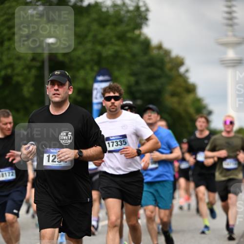 29.06.2025 - hella hamburg halbmarathon Dr. Thomas Lammeyer http://msf.ph/oto/8504147 29.06.2025 10:26:27 Kennedybrücke 1269, 1294, 1419, 1598, 1963, 2009, 2063, 2172, 2351, 2919, 3108, 3172, 3458, 3735, 3768, 3910, 3946, 4113, 4114, 4375, 4376, 4556, 4829, 5079, 6030, 6303, 6307, 6676, 6805, 6849, 6977, 7097, 7162, 7794, 8431, 8511, 8884, 8954, 9204, 9327, 9516, 9788, 9807, 10167, 10241, 10663, 10710, 10902, 10961, 11046 meine-sportfotos.de