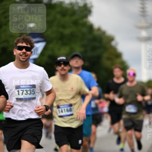 29.06.2025 - hella hamburg halbmarathon Dr. Thomas Lammeyer http://msf.ph/oto/8504196 29.06.2025 10:26:28 Kennedybrücke 1269, 1294, 1419, 1598, 1963, 2009, 2063, 2172, 2351, 2919, 3108, 3172, 3458, 3735, 3768, 3910, 3946, 4113, 4114, 4375, 4376, 4556, 4829, 5079, 6030, 6303, 6307, 6676, 6805, 6849, 6977, 7097, 7162, 7794, 8431, 8511, 8884, 8954, 9204, 9327, 9516, 9788, 9807, 10167, 10241, 10663, 10710, 10902, 10961, 11046 meine-sportfotos.de