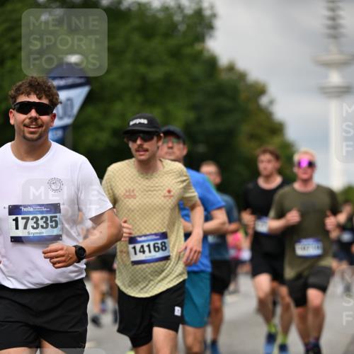 29.06.2025 - hella hamburg halbmarathon Dr. Thomas Lammeyer http://msf.ph/oto/8504200 29.06.2025 10:26:28 Kennedybrücke 1269, 1294, 1419, 1598, 1963, 2009, 2063, 2172, 2351, 2919, 3108, 3172, 3458, 3735, 3768, 3910, 3946, 4113, 4114, 4375, 4376, 4556, 4829, 5079, 6030, 6303, 6307, 6676, 6805, 6849, 6977, 7097, 7162, 7794, 8431, 8511, 8884, 8954, 9204, 9327, 9516, 9788, 9807, 10167, 10241, 10663, 10710, 10902, 10961, 11046 meine-sportfotos.de