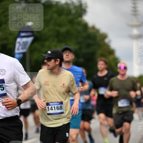 29.06.2025 - hella hamburg halbmarathon Dr. Thomas Lammeyer http://msf.ph/oto/8504214 29.06.2025 10:26:28 Kennedybrücke 1269, 1294, 1419, 1598, 1963, 2009, 2063, 2172, 2351, 2919, 3108, 3172, 3458, 3735, 3768, 3910, 3946, 4113, 4114, 4375, 4376, 4556, 4829, 5079, 6030, 6303, 6307, 6676, 6805, 6849, 6977, 7097, 7162, 7794, 8431, 8511, 8884, 8954, 9204, 9327, 9516, 9788, 9807, 10167, 10241, 10663, 10710, 10902, 10961, 11046 meine-sportfotos.de