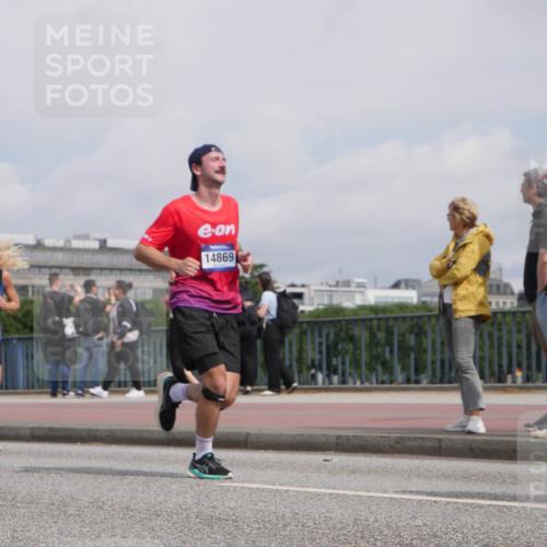 29.06.2025 - hella hamburg halbmarathon Luisa Fischer http://msf.ph/oto/8504304 29.06.2025 10:15:24 Kennedybrücke 16473, 14869, 1610, 1785, 3363, 5150, 7907, 8917, 8971, 9428, 10067, 10402, 10685 meine-sportfotos.de