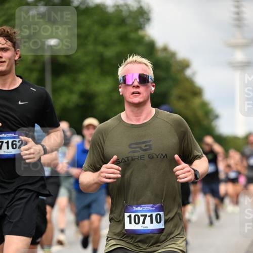 29.06.2025 - hella hamburg halbmarathon Dr. Thomas Lammeyer http://msf.ph/oto/8504312 29.06.2025 10:26:31 Kennedybrücke 1269, 1294, 1419, 1598, 1963, 2063, 2172, 2351, 2919, 3108, 3172, 3458, 3735, 3768, 3910, 3946, 3995, 4113, 4114, 4131, 4375, 4376, 4556, 4559, 4829, 5079, 6030, 6303, 6307, 6676, 6805, 6820, 6849, 6899, 6977, 7097, 7162, 7794, 8511, 8855, 8884, 8954, 9204, 9516, 9807, 10167, 10241, 10663, 10710, 10739, 10902, 10961, 11046 meine-sportfotos.de