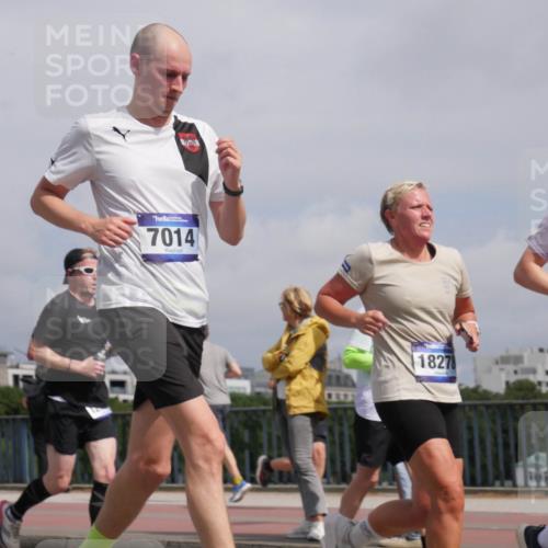 29.06.2025 - hella hamburg halbmarathon Luisa Fischer http://msf.ph/oto/8504372 29.06.2025 10:15:35 Kennedybrücke 7014, 18278, 1102, 2942, 3363, 4532, 7014, 8917, 9705, 10067, 10409 meine-sportfotos.de