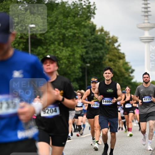 29.06.2025 - hella hamburg halbmarathon Dr. Thomas Lammeyer http://msf.ph/oto/8504381 29.06.2025 10:26:34 Kennedybrücke 1294, 1419, 1598, 1963, 2063, 2172, 2351, 2919, 3108, 3172, 3458, 3735, 3768, 3910, 3946, 3995, 4113, 4114, 4131, 4366, 4376, 4556, 4559, 4829, 4970, 5079, 6030, 6303, 6307, 6676, 6805, 6820, 6849, 6899, 6977, 7097, 7162, 7794, 8511, 8855, 8884, 8931, 8954, 9204, 9516, 9807, 10065, 10241, 10663, 10710, 10739, 10961, 11046 meine-sportfotos.de