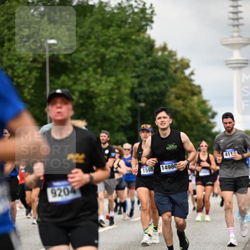 29.06.2025 - hella hamburg halbmarathon Dr. Thomas Lammeyer http://msf.ph/oto/8504392 29.06.2025 10:26:35 Kennedybrücke 1294, 1419, 1598, 1963, 2063, 2172, 2351, 2919, 3108, 3172, 3458, 3735, 3768, 3910, 3946, 3995, 4113, 4114, 4131, 4366, 4556, 4559, 4829, 4970, 5079, 6030, 6049, 6303, 6307, 6676, 6805, 6820, 6849, 6899, 6977, 7097, 7162, 7794, 7925, 8511, 8855, 8884, 8931, 8954, 9204, 9516, 9807, 10065, 10241, 10663, 10710, 10739, 10961, 11046 meine-sportfotos.de