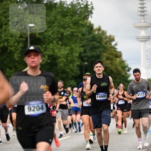 29.06.2025 - hella hamburg halbmarathon Dr. Thomas Lammeyer http://msf.ph/oto/8504397 29.06.2025 10:26:35 Kennedybrücke 1294, 1419, 1598, 1963, 2063, 2172, 2351, 2919, 3108, 3172, 3458, 3735, 3768, 3910, 3946, 3995, 4113, 4114, 4131, 4366, 4556, 4559, 4829, 4970, 5079, 6030, 6049, 6303, 6307, 6676, 6805, 6820, 6849, 6899, 6977, 7097, 7162, 7794, 7925, 8511, 8855, 8884, 8931, 8954, 9204, 9516, 9807, 10065, 10241, 10663, 10710, 10739, 10961, 11046 meine-sportfotos.de