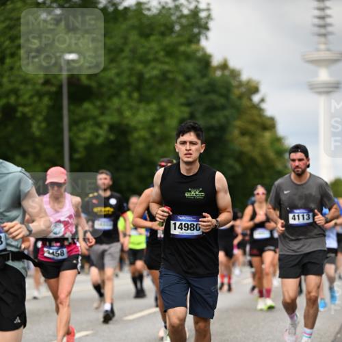 29.06.2025 - hella hamburg halbmarathon Dr. Thomas Lammeyer http://msf.ph/oto/8504425 29.06.2025 10:26:36 Kennedybrücke 1294, 1419, 1598, 1963, 2063, 2172, 2351, 2919, 3108, 3172, 3458, 3735, 3768, 3910, 3946, 3995, 4113, 4114, 4131, 4366, 4556, 4559, 4829, 4970, 5079, 6030, 6049, 6303, 6307, 6805, 6820, 6826, 6849, 6899, 6977, 7097, 7162, 7794, 7925, 8511, 8855, 8884, 8931, 8954, 9204, 9516, 9807, 10065, 10210, 10241, 10663, 10710, 10739, 10961, 11046 meine-sportfotos.de