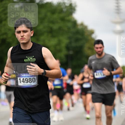29.06.2025 - hella hamburg halbmarathon Dr. Thomas Lammeyer http://msf.ph/oto/8504467 29.06.2025 10:26:37 Kennedybrücke 1294, 1419, 1598, 1963, 2063, 2172, 2351, 2919, 3108, 3172, 3458, 3735, 3768, 3910, 3946, 3995, 4113, 4114, 4131, 4366, 4556, 4559, 4829, 4970, 5079, 6030, 6049, 6303, 6307, 6805, 6820, 6826, 6849, 6899, 6977, 7097, 7162, 7794, 7925, 8511, 8855, 8884, 8931, 9204, 9516, 9807, 10065, 10210, 10241, 10663, 10710, 10739, 10917, 10961, 11046 meine-sportfotos.de