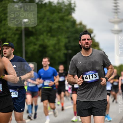 29.06.2025 - hella hamburg halbmarathon Dr. Thomas Lammeyer http://msf.ph/oto/8504495 29.06.2025 10:26:38 Kennedybrücke 1294, 1419, 1598, 2063, 2172, 2351, 2479, 3108, 3172, 3458, 3735, 3768, 3910, 3946, 3995, 4113, 4114, 4131, 4366, 4556, 4559, 4829, 4970, 5079, 6030, 6049, 6303, 6307, 6805, 6820, 6826, 6849, 6899, 6977, 7097, 7162, 7794, 7925, 8511, 8855, 8931, 9204, 9516, 9807, 10065, 10210, 10241, 10663, 10710, 10739, 10917, 10961, 11046 meine-sportfotos.de