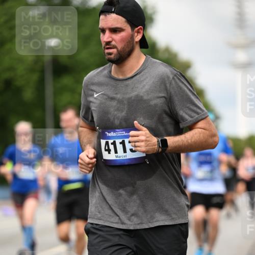 29.06.2025 - hella hamburg halbmarathon Dr. Thomas Lammeyer http://msf.ph/oto/8504525 29.06.2025 10:26:39 Kennedybrücke 1419, 1598, 2172, 2351, 2479, 3108, 3172, 3458, 3735, 3768, 3910, 3946, 3995, 4113, 4114, 4131, 4366, 4556, 4559, 4829, 4970, 5079, 6030, 6049, 6303, 6307, 6805, 6820, 6826, 6849, 6899, 6977, 7097, 7162, 7276, 7794, 7925, 8511, 8855, 8931, 9204, 9516, 9807, 10065, 10210, 10241, 10663, 10710, 10739, 10917, 10961, 11046 meine-sportfotos.de