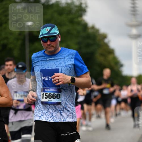 29.06.2025 - hella hamburg halbmarathon Dr. Thomas Lammeyer http://msf.ph/oto/8504590 29.06.2025 10:26:42 Kennedybrücke 1419, 1598, 2172, 2351, 2479, 2886, 3108, 3430, 3458, 3735, 3768, 3910, 3946, 3995, 4113, 4114, 4131, 4366, 4556, 4559, 4829, 4970, 5079, 6030, 6049, 6303, 6307, 6805, 6820, 6826, 6849, 6899, 6977, 7097, 7162, 7188, 7190, 7276, 7794, 7925, 8511, 8855, 8931, 9204, 9392, 9516, 10065, 10210, 10241, 10663, 10710, 10739, 10917, 10961, 11046 meine-sportfotos.de