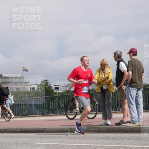 29.06.2025 - hella hamburg halbmarathon Luisa Fischer http://msf.ph/oto/8504637 29.06.2025 10:16:14 Kennedybrücke 12492, 1007, 1859, 2961, 3218, 3729, 4950, 6026, 7346, 8279, 8913, 9128 meine-sportfotos.de