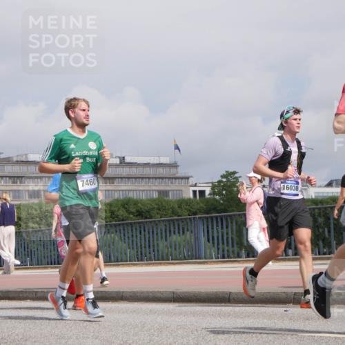 29.06.2025 - hella hamburg halbmarathon Luisa Fischer http://msf.ph/oto/8504767 29.06.2025 10:16:29 Kennedybrücke 2055, 7460, 16030, 523, 2055, 2359, 2721, 2904, 2987, 5232, 6207, 7460, 9612 meine-sportfotos.de