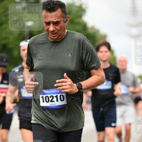 29.06.2025 - hella hamburg halbmarathon Dr. Thomas Lammeyer http://msf.ph/oto/8504943 29.06.2025 10:26:54 Kennedybrücke 2351, 2479, 2744, 2886, 3430, 3600, 3601, 3995, 4131, 4190, 4266, 4366, 4559, 4970, 6048, 6049, 6307, 6820, 6826, 6881, 6899, 7188, 7190, 7276, 7925, 8511, 8855, 8931, 9392, 10065, 10210, 10432, 10573, 10739, 10917 meine-sportfotos.de