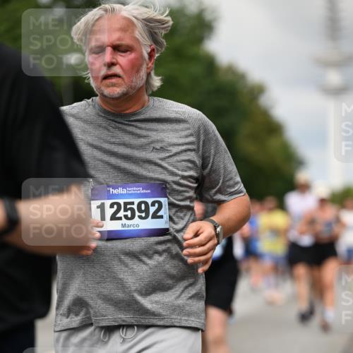 29.06.2025 - hella hamburg halbmarathon Dr. Thomas Lammeyer http://msf.ph/oto/8505027 29.06.2025 10:26:57 Kennedybrücke 2479, 2514, 2744, 2886, 3003, 3430, 3600, 3601, 3769, 3995, 4131, 4190, 4266, 4366, 4559, 4969, 4970, 5838, 6048, 6049, 6747, 6820, 6826, 6881, 6899, 7188, 7190, 7276, 7891, 7925, 8855, 8931, 9256, 9392, 10065, 10210, 10432, 10573, 10739, 10917 meine-sportfotos.de