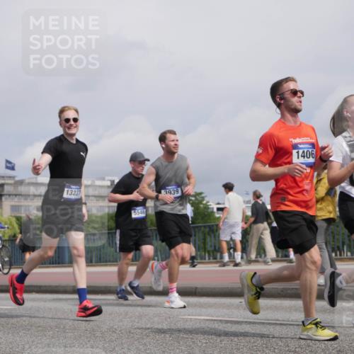 29.06.2025 - hella hamburg halbmarathon Luisa Fischer http://msf.ph/oto/8505028 29.06.2025 10:17:13 Kennedybrücke 13237, 5546, 3939, 1406, 7802, 1406, 2990, 3154, 3728, 3756, 3939, 5546, 5670, 6028, 6083, 7209, 7802, 7840, 7991, 8147, 8409 meine-sportfotos.de