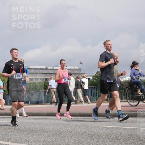 29.06.2025 - hella hamburg halbmarathon Luisa Fischer http://msf.ph/oto/8505052 29.06.2025 10:17:16 Kennedybrücke 8147, 2990, 567, 1406, 2990, 3154, 3728, 3756, 3939, 5546, 5670, 6028, 6083, 7209, 7840, 7991, 8147, 8409, 10610 meine-sportfotos.de