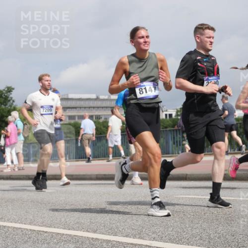 29.06.2025 - hella hamburg halbmarathon Luisa Fischer http://msf.ph/oto/8505062 29.06.2025 10:17:17 Kennedybrücke 7840, 602, 7209, 392, 8147, 240, 2990, 3020, 3154, 3728, 3756, 3939, 5546, 5670, 6028, 6083, 7209, 7840, 7991, 8147, 8409, 10610 meine-sportfotos.de