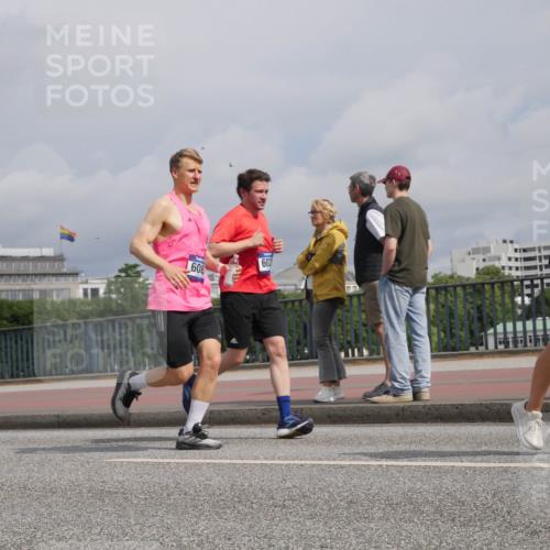 29.06.2025 - hella hamburg halbmarathon Luisa Fischer http://msf.ph/oto/8505093 29.06.2025 10:17:20 Kennedybrücke 602, 608, 1392, 1131, 3020, 3154, 3728, 3756, 3834, 5191, 5670, 6028, 6083, 7209, 7442, 7840, 8409, 9663, 10610 meine-sportfotos.de