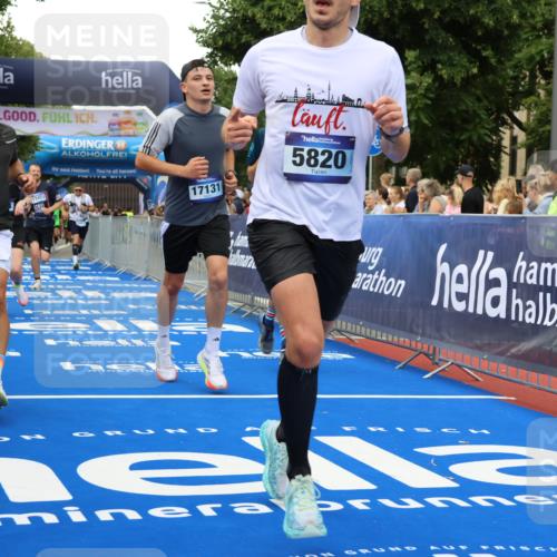 29.06.2025 - hella hamburg halbmarathon Strokosch-Dieckow http://msf.ph/oto/8505151 29.06.2025 10:51:27 Ziel 1335, 2364, 2411, 2946, 5820, 7943, 8989, 9214, 9656, 10691, 11124, 11422, 13047, 13403, 13792, 14994, 15871, 15950, 16357, 17131, 18489 meine-sportfotos.de