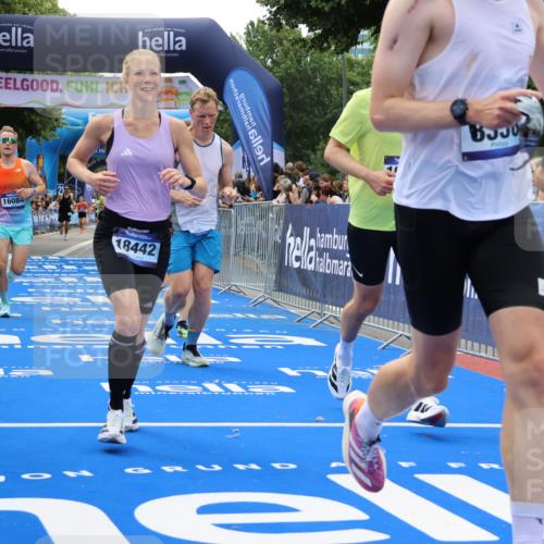 29.06.2025 - hella hamburg halbmarathon Strokosch-Dieckow http://msf.ph/oto/8505196 29.06.2025 10:41:33 Ziel 2579, 2797, 3204, 4893, 5987, 7796, 8358, 9640, 9885, 10894, 12588, 13457, 13714, 14275, 16084, 17159, 17882, 18442, 18491 meine-sportfotos.de