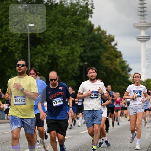 29.06.2025 - hella hamburg halbmarathon Dr. Thomas Lammeyer http://msf.ph/oto/8505215 29.06.2025 10:27:05 Kennedybrücke 2022, 2294, 2479, 2514, 2744, 2886, 3003, 3430, 3600, 3601, 3769, 4190, 4266, 4969, 5223, 5629, 5798, 5838, 6048, 6049, 6747, 6784, 6785, 6826, 6881, 7188, 7190, 7266, 7276, 7891, 7925, 8355, 8715, 9256, 9392, 10088, 10210, 10432, 10573, 10917 meine-sportfotos.de