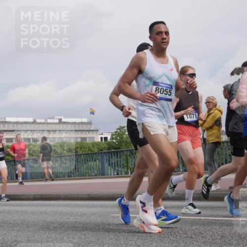 29.06.2025 - hella hamburg halbmarathon Luisa Fischer http://msf.ph/oto/8505229 29.06.2025 10:17:35 Kennedybrücke 7975, 8055, 1071, 1071, 1480, 1728, 3025, 3454, 3691, 6181, 6366, 6717, 6724, 8055, 8563, 8755, 9173, 10224 meine-sportfotos.de