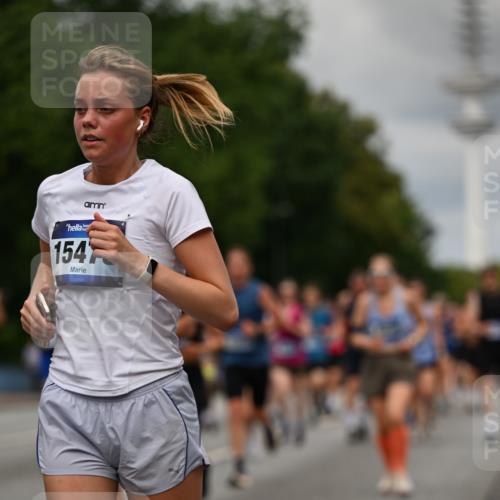 29.06.2025 - hella hamburg halbmarathon Dr. Thomas Lammeyer http://msf.ph/oto/8505315 29.06.2025 10:27:09 Kennedybrücke 1372, 1853, 2022, 2294, 2514, 2744, 2886, 3003, 3430, 3600, 3601, 3769, 4190, 4266, 4969, 5223, 5629, 5798, 5838, 6048, 6578, 6747, 6784, 6785, 6881, 7188, 7190, 7266, 7276, 7891, 7919, 8355, 8715, 9256, 9392, 10088, 10432, 10573 meine-sportfotos.de