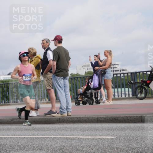 29.06.2025 - hella hamburg halbmarathon Luisa Fischer http://msf.ph/oto/8505326 29.06.2025 10:17:48 Kennedybrücke 2046, 2046, 2690, 3507, 3509, 4641, 5800, 7195, 7446, 7447, 7881, 8275, 8522, 8854, 8892, 9709, 10589, 10717 meine-sportfotos.de