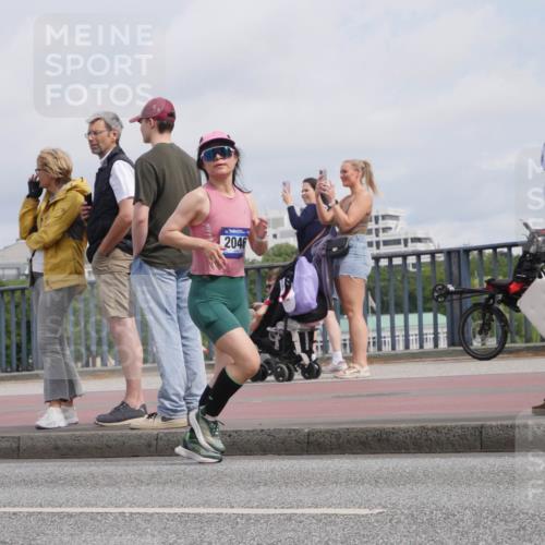 29.06.2025 - hella hamburg halbmarathon Luisa Fischer http://msf.ph/oto/8505330 29.06.2025 10:17:48 Kennedybrücke 2046, 2046, 2690, 3507, 3509, 4641, 5800, 7195, 7446, 7447, 7881, 8275, 8522, 8854, 8892, 9709, 10589, 10717 meine-sportfotos.de