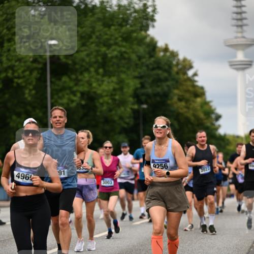 29.06.2025 - hella hamburg halbmarathon Dr. Thomas Lammeyer http://msf.ph/oto/8505353 29.06.2025 10:27:11 Kennedybrücke 1029, 1372, 1853, 2022, 2294, 2514, 2744, 2886, 3003, 3600, 3601, 3769, 4190, 4266, 4969, 5223, 5629, 5798, 5838, 6048, 6578, 6747, 6784, 6785, 6881, 7266, 7891, 7919, 8355, 8715, 9256, 9392, 10088, 10432, 10573 meine-sportfotos.de