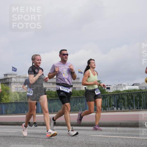 29.06.2025 - hella hamburg halbmarathon Luisa Fischer http://msf.ph/oto/8505380 29.06.2025 10:17:55 Kennedybrücke 10711, 3509, 683, 8275, 885, 2690, 1296, 1379, 1575, 1745, 2281, 2690, 3507, 3509, 4495, 4641, 5608, 5800, 5981, 6317, 6710, 7195, 7881, 8239, 8256, 8275, 8854, 9709, 10589, 10717 meine-sportfotos.de