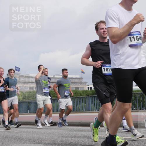 29.06.2025 - hella hamburg halbmarathon Luisa Fischer http://msf.ph/oto/8505398 29.06.2025 10:17:57 Kennedybrücke 1058, 00, 3507, 1296, 3509, 162, 1164, 464, 1296, 1379, 1575, 1745, 2281, 2690, 3507, 3509, 4495, 4641, 5608, 5800, 5981, 6317, 6710, 7439, 8239, 8256, 8275, 8854, 9911, 9975, 10589, 10717, 10858 meine-sportfotos.de