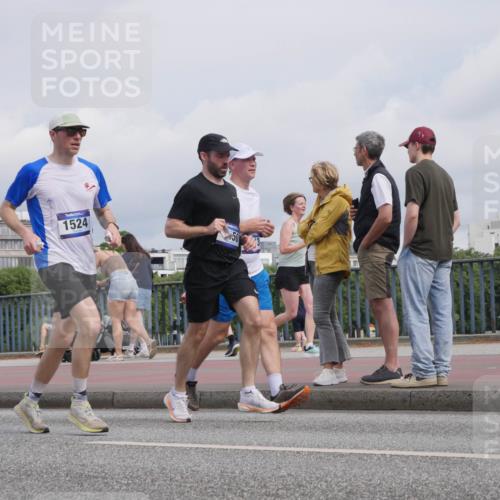29.06.2025 - hella hamburg halbmarathon Luisa Fischer http://msf.ph/oto/8505489 29.06.2025 10:18:09 Kennedybrücke 12634, 1524, 50, 1524, 3513, 3650, 4492, 4494, 5271, 5986, 6248, 7439, 8237, 8609, 9423, 9911, 9975, 9997, 10858 meine-sportfotos.de