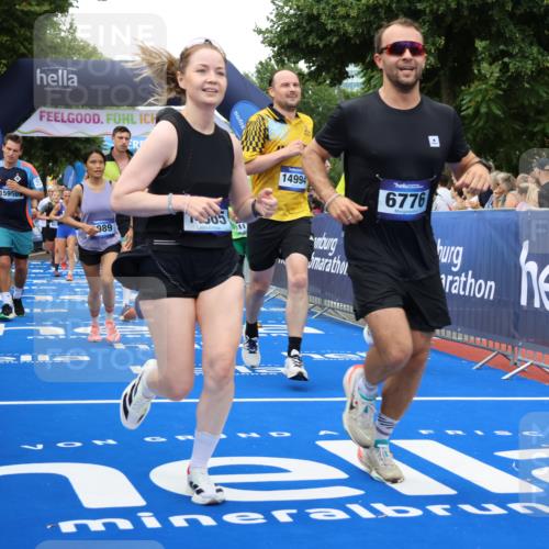 29.06.2025 - hella hamburg halbmarathon Strokosch-Dieckow http://msf.ph/oto/8505526 29.06.2025 10:51:21 Ziel 1461, 1817, 2364, 2411, 2636, 2718, 2946, 4814, 5820, 6657, 6776, 7943, 8316, 8930, 8989, 9214, 9476, 9656, 10480, 10667, 11124, 11422, 11512, 12016, 13047, 13792, 14865, 14994, 15871, 15950, 16357, 17131, 18019, 18489 meine-sportfotos.de