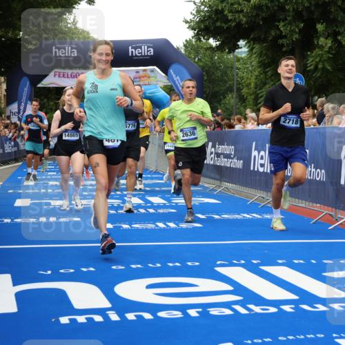 29.06.2025 - hella hamburg halbmarathon Strokosch-Dieckow http://msf.ph/oto/8505543 29.06.2025 10:51:19 Ziel 1461, 1817, 2364, 2411, 2636, 2718, 2946, 4404, 4814, 5600, 5820, 6657, 6776, 8316, 8930, 8989, 9214, 9476, 9656, 10480, 10667, 11124, 11422, 11512, 11625, 12016, 13047, 13792, 14865, 14994, 15871, 15950, 16357, 18019, 18489 meine-sportfotos.de