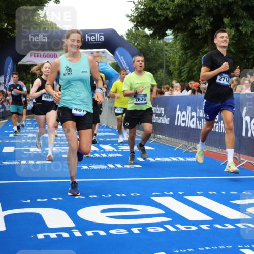 29.06.2025 - hella hamburg halbmarathon Strokosch-Dieckow http://msf.ph/oto/8505569 29.06.2025 10:51:19 Ziel 1461, 1817, 2364, 2411, 2636, 2718, 2946, 4404, 4814, 5600, 5820, 6657, 6776, 8316, 8930, 8989, 9214, 9476, 9656, 10480, 10667, 11124, 11422, 11512, 11625, 12016, 13047, 13792, 14865, 14994, 15871, 15950, 16357, 18019, 18489 meine-sportfotos.de