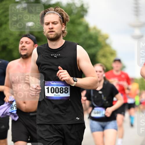 29.06.2025 - hella hamburg halbmarathon Dr. Thomas Lammeyer http://msf.ph/oto/8505689 29.06.2025 10:27:21 Kennedybrücke 1029, 1187, 1362, 1372, 1853, 2022, 2294, 2514, 3003, 3029, 3769, 4728, 4793, 4969, 5223, 5629, 5798, 5838, 6578, 6747, 6784, 6785, 7266, 7891, 7919, 8355, 8688, 8715, 9133, 9256, 9301, 9512, 9913, 10088 meine-sportfotos.de