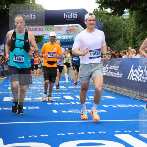 29.06.2025 - hella hamburg halbmarathon Strokosch-Dieckow http://msf.ph/oto/8505734 29.06.2025 10:51:14 Ziel 1366, 1461, 1817, 2364, 2636, 2718, 4404, 4814, 4967, 5600, 6027, 6657, 6776, 8316, 8930, 8989, 9476, 10480, 10667, 10868, 11124, 11512, 11625, 11733, 12016, 13047, 13073, 14865, 14994, 15480, 17530, 17823, 18019, 18489 meine-sportfotos.de