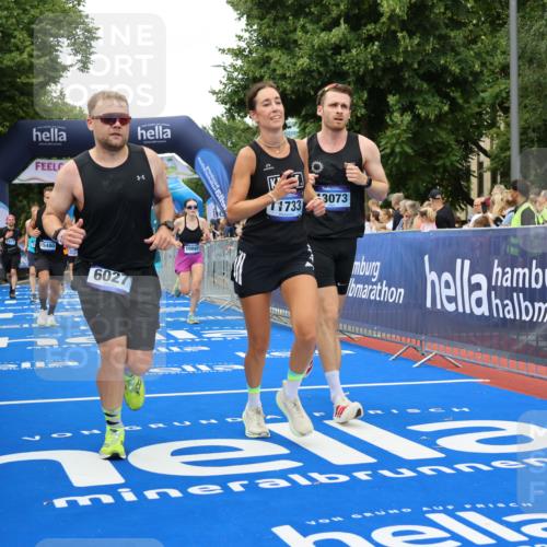 29.06.2025 - hella hamburg halbmarathon Strokosch-Dieckow http://msf.ph/oto/8505868 29.06.2025 10:51:10 Ziel 1366, 1461, 1817, 4077, 4404, 4816, 4967, 5600, 6027, 6657, 8261, 8316, 8508, 8704, 8930, 9476, 10480, 10508, 10603, 10667, 10868, 11512, 11625, 11733, 12016, 13073, 15480, 17384, 17530, 17823, 18019 meine-sportfotos.de