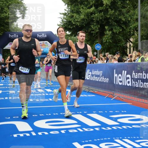 29.06.2025 - hella hamburg halbmarathon Strokosch-Dieckow http://msf.ph/oto/8505910 29.06.2025 10:51:10 Ziel 1366, 1461, 1817, 4077, 4404, 4816, 4967, 5600, 6027, 6657, 8261, 8316, 8508, 8704, 8930, 9476, 10480, 10508, 10603, 10667, 10868, 11512, 11625, 11733, 12016, 13073, 15480, 17384, 17530, 17823, 18019 meine-sportfotos.de