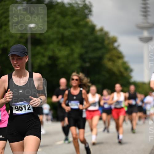 29.06.2025 - hella hamburg halbmarathon Dr. Thomas Lammeyer http://msf.ph/oto/8505977 29.06.2025 10:27:31 Kennedybrücke 1029, 1187, 1362, 1372, 1853, 2294, 2925, 3013, 3029, 4728, 4793, 5223, 5343, 5798, 6578, 6784, 6785, 7266, 7919, 8687, 8688, 9133, 9301, 9512, 9913, 10088 meine-sportfotos.de