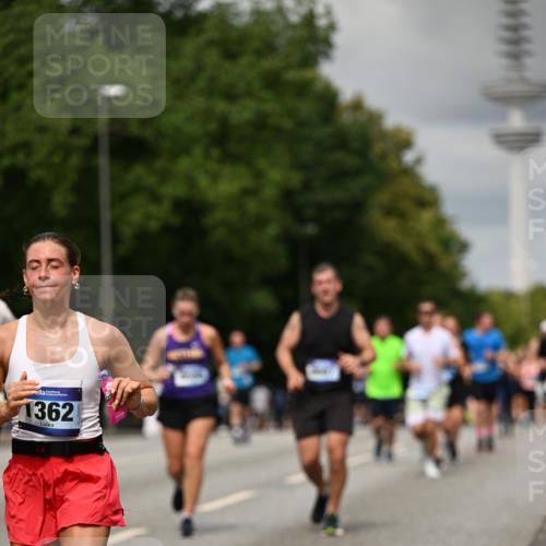 29.06.2025 - hella hamburg halbmarathon Dr. Thomas Lammeyer http://msf.ph/oto/8506122 29.06.2025 10:27:35 Kennedybrücke 1029, 1187, 1362, 1372, 1382, 1853, 2925, 3013, 3029, 4728, 4793, 5223, 5343, 6578, 7266, 7919, 8687, 8688, 9133, 9301, 9512, 9913 meine-sportfotos.de